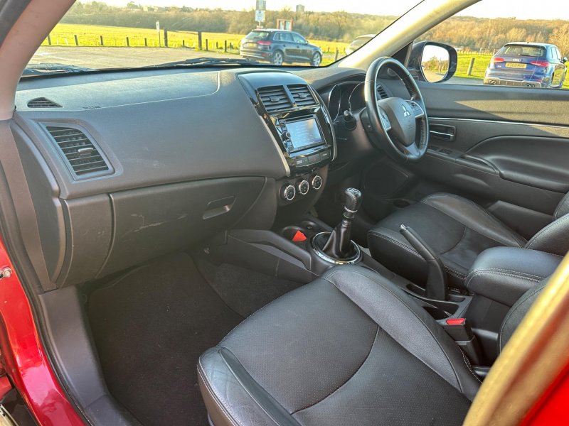 MITSUBISHI ASX