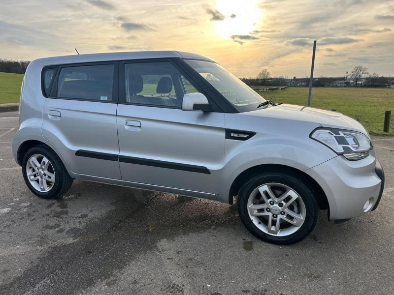 KIA SOUL