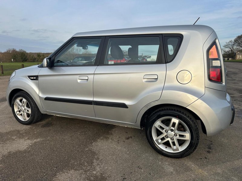 KIA SOUL