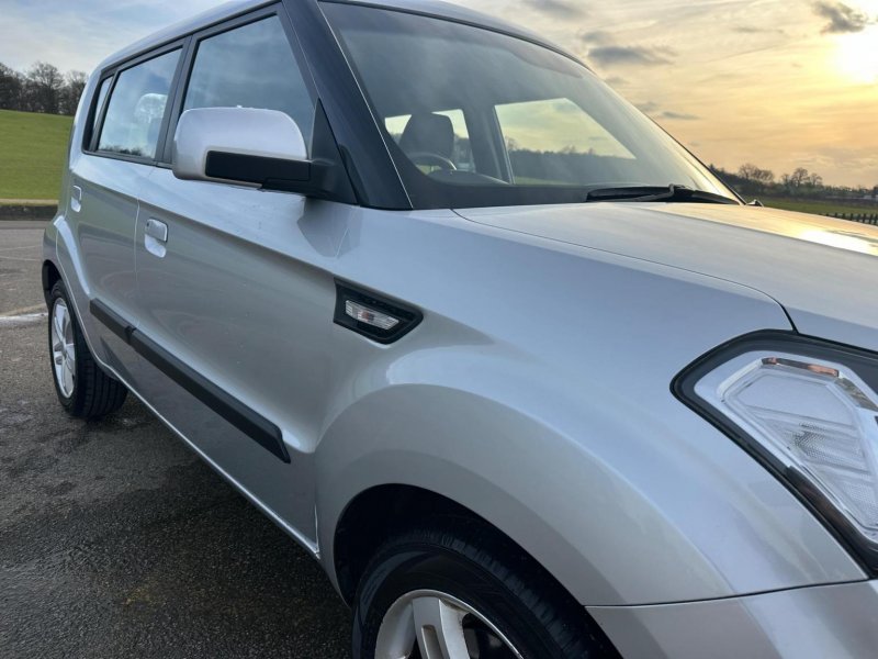 KIA SOUL