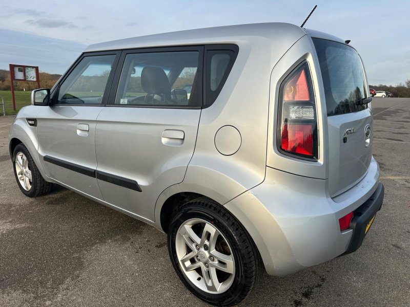 KIA SOUL