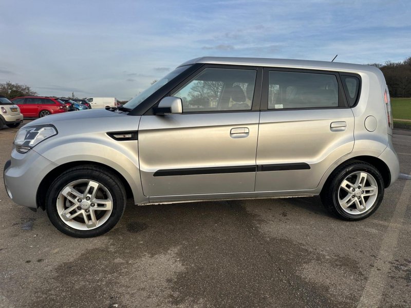 KIA SOUL