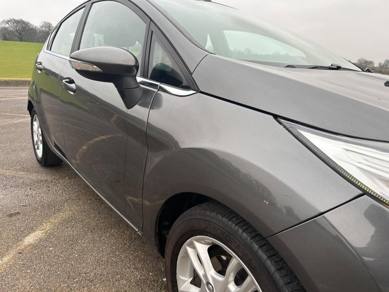 FORD FIESTA