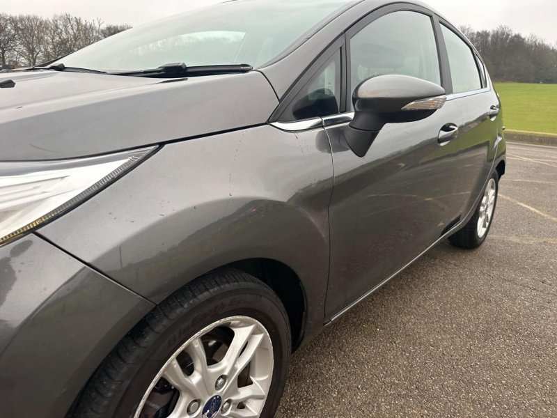 FORD FIESTA