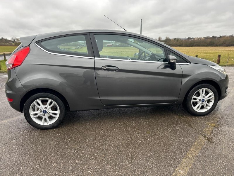 FORD FIESTA