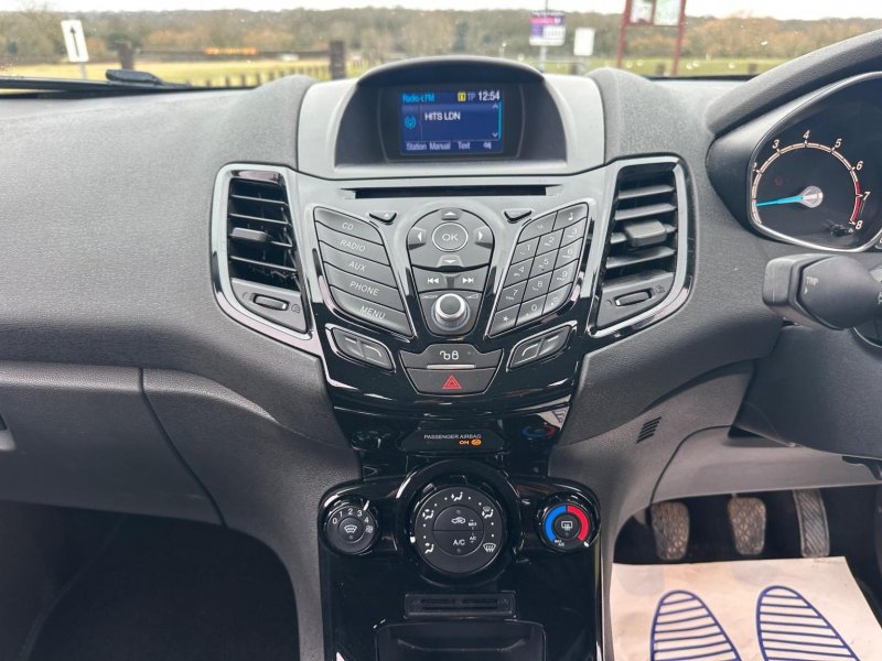 FORD FIESTA
