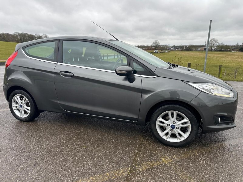 FORD FIESTA