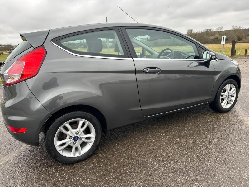 FORD FIESTA