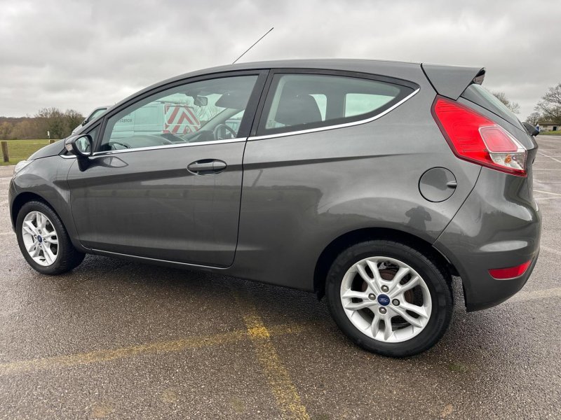 FORD FIESTA