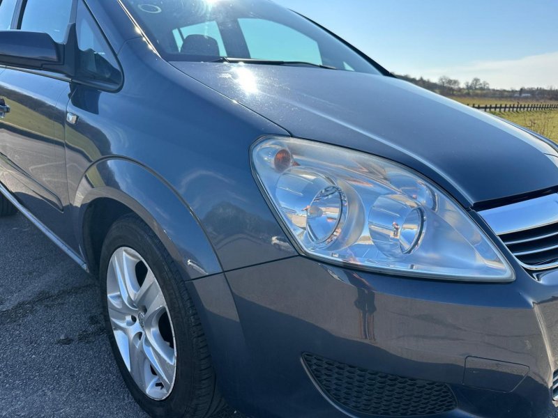 VAUXHALL ZAFIRA