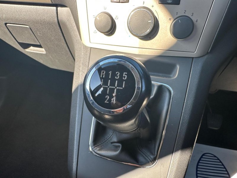 VAUXHALL ZAFIRA
