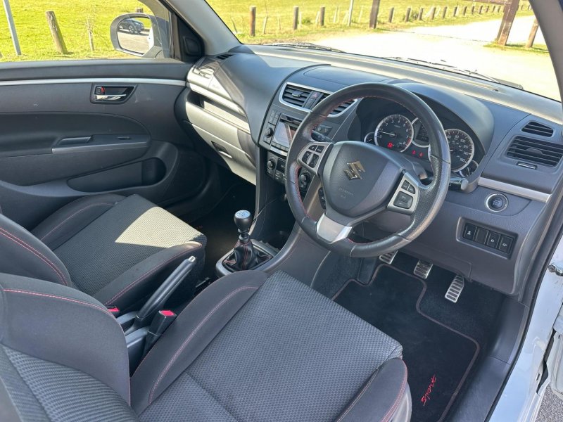 SUZUKI SWIFT