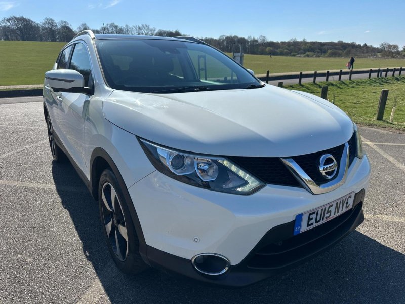 View NISSAN QASHQAI 1.5 dCi n-tec+ 2WD Euro 5 (s/s) 5dr