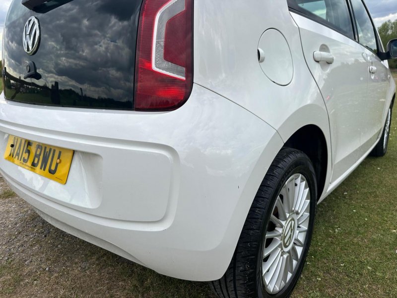 VOLKSWAGEN UP