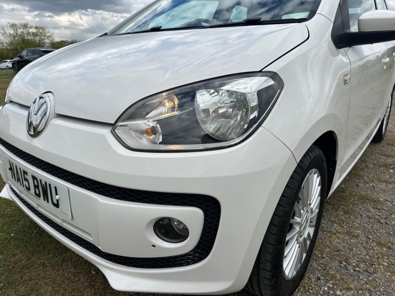 VOLKSWAGEN UP