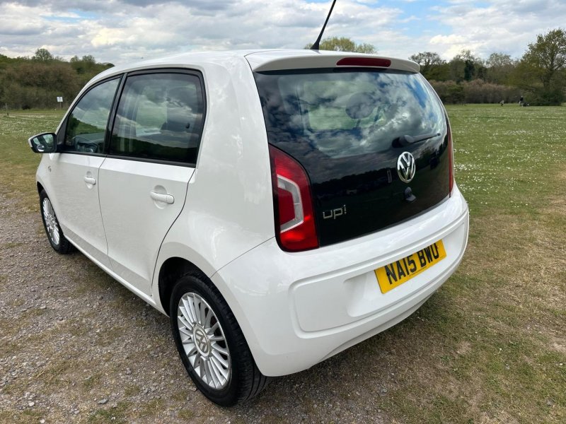 VOLKSWAGEN UP