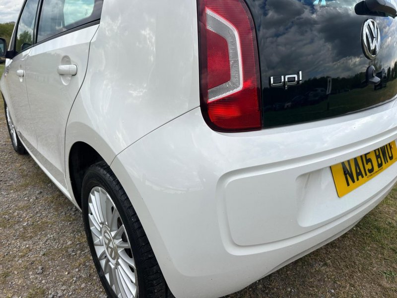 VOLKSWAGEN UP