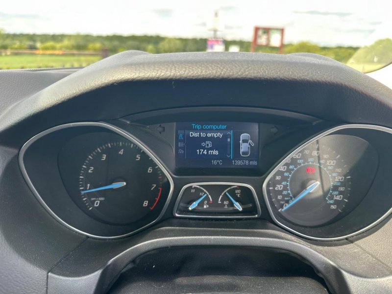 FORD FOCUS