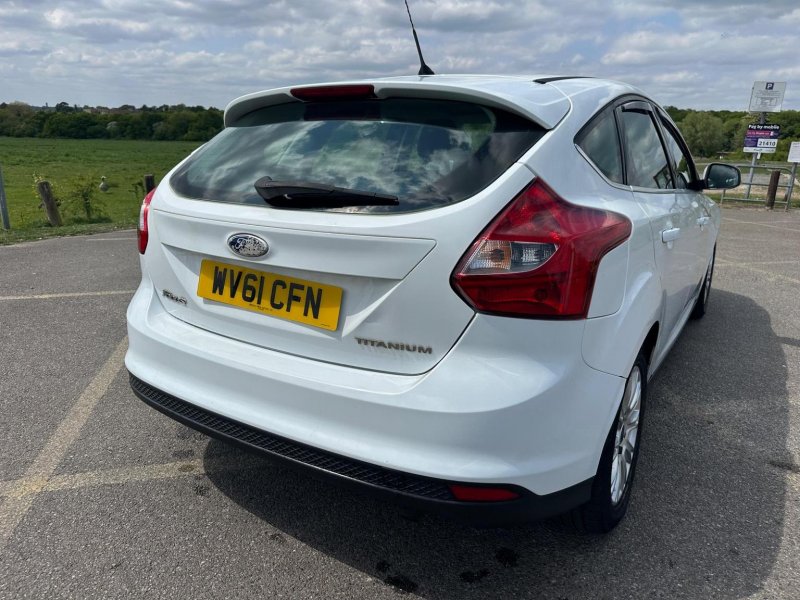 FORD FOCUS