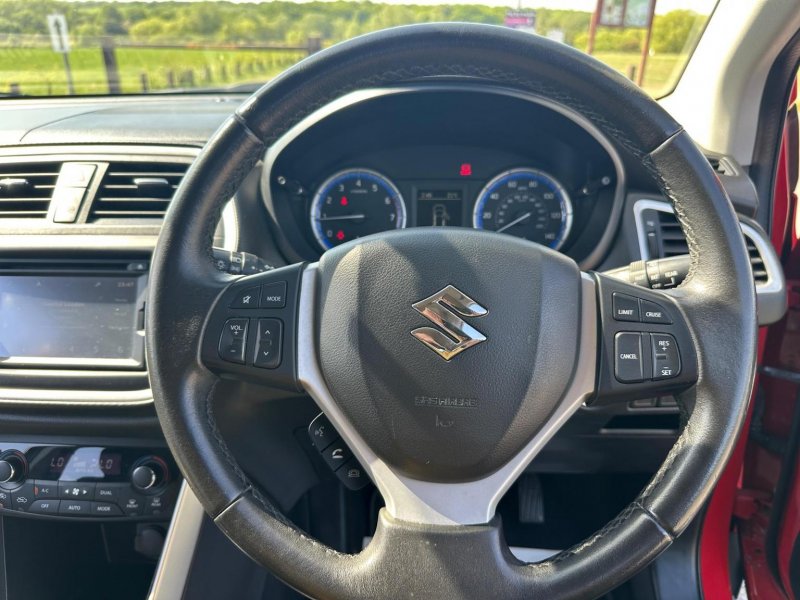 SUZUKI SX4 S-CROSS