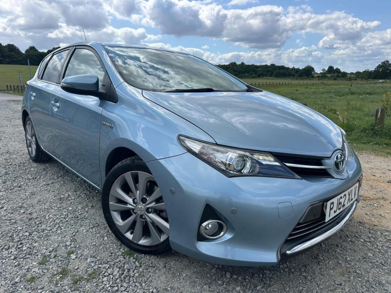 View TOYOTA AURIS 1.8 VVT-h Excel CVT Euro 5 (s/s) 5dr