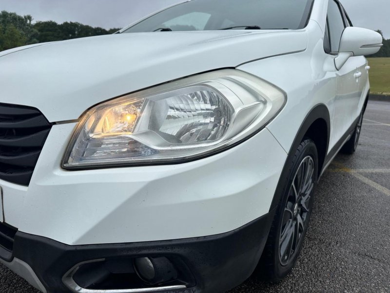 SUZUKI SX4 S-CROSS