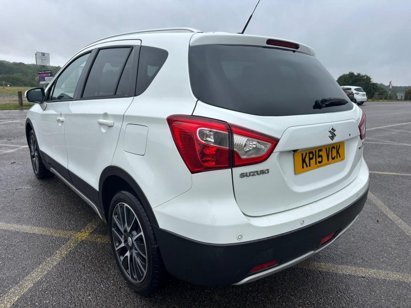 SUZUKI SX4 S-CROSS