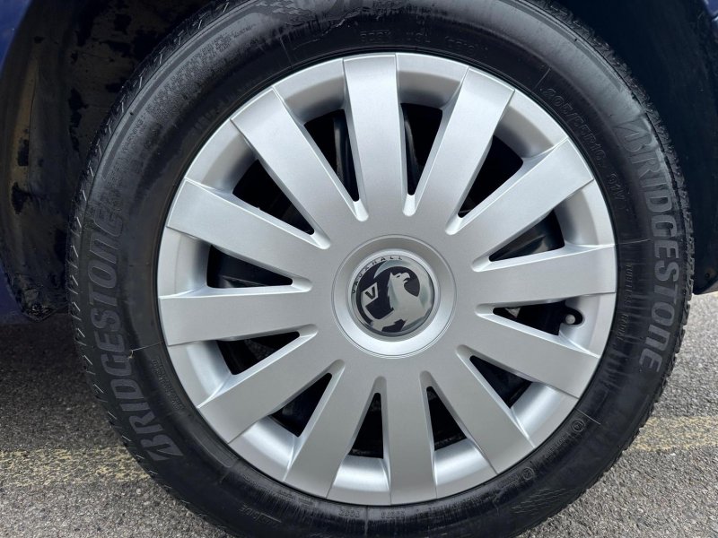 VAUXHALL ZAFIRA