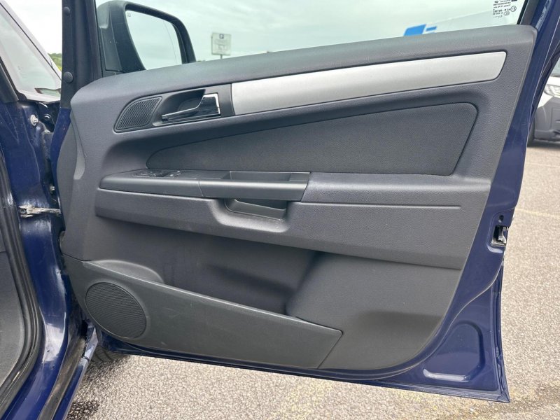 VAUXHALL ZAFIRA