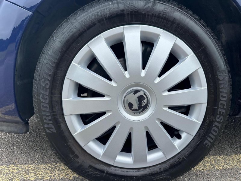 VAUXHALL ZAFIRA
