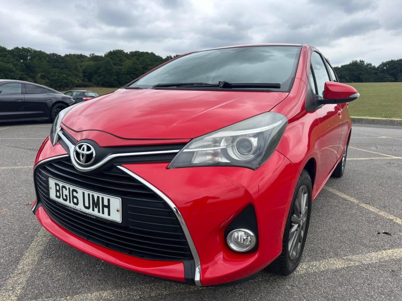 TOYOTA YARIS