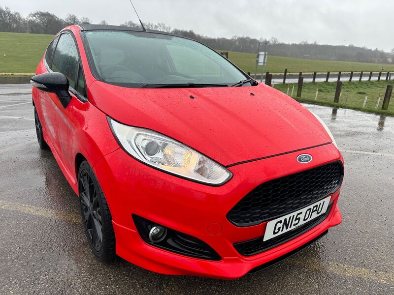 View FORD FIESTA 1.0T EcoBoost Zetec S Red Edition Euro 6 (s/s) 3dr