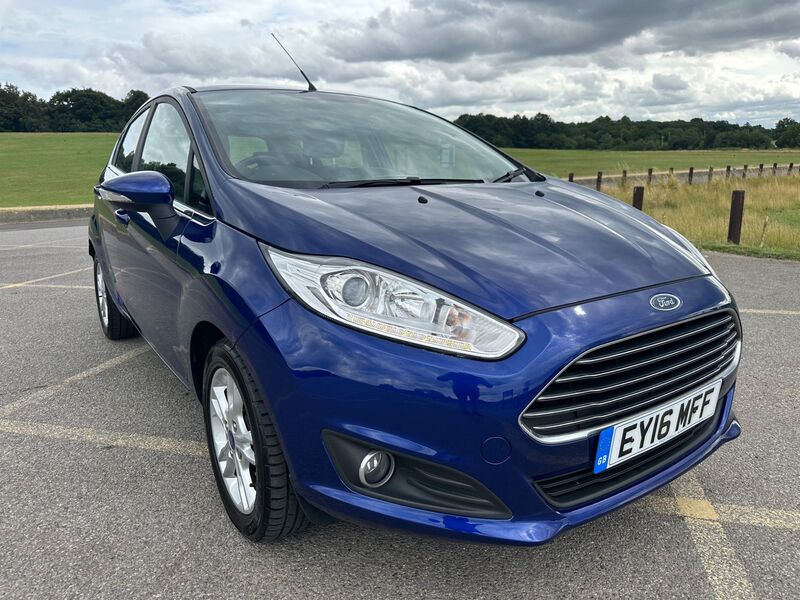 View FORD FIESTA 1.0T EcoBoost Zetec Euro 6 (s/s) 5dr