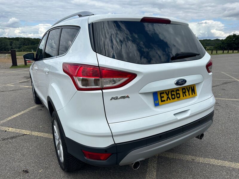 FORD KUGA