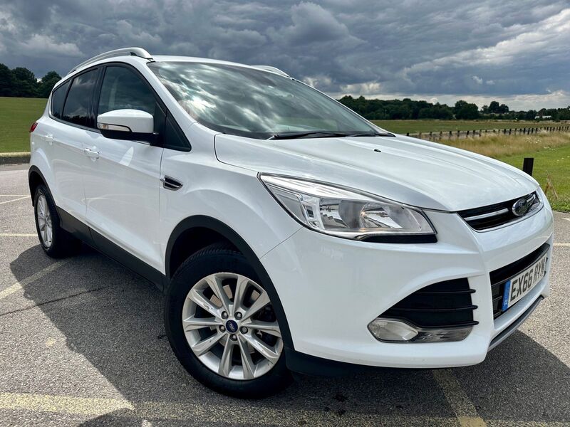 View FORD KUGA 2.0 TDCi Titanium 2WD Euro 6 (s/s) 5dr