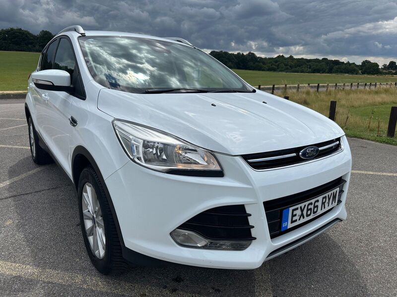 View FORD KUGA 2.0 TDCi Titanium 2WD Euro 6 (s/s) 5dr