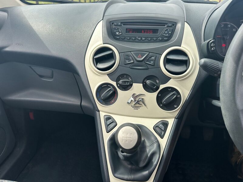 FORD KA