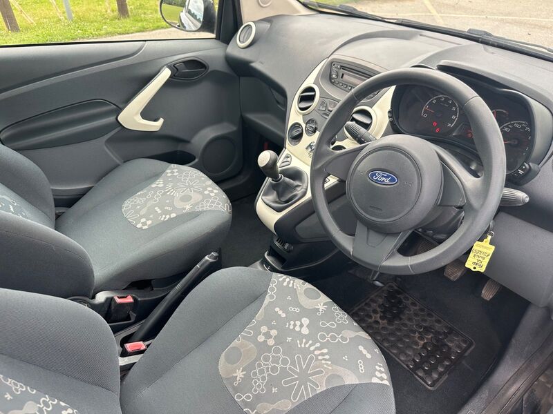 FORD KA