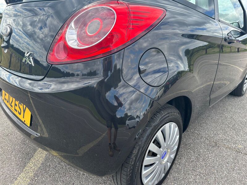 FORD KA