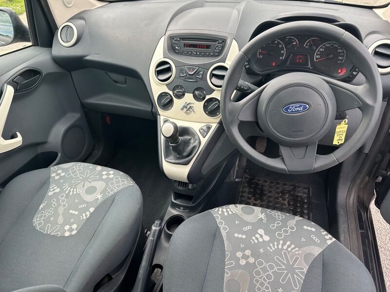 FORD KA