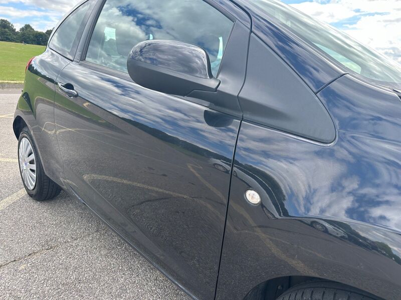 FORD KA