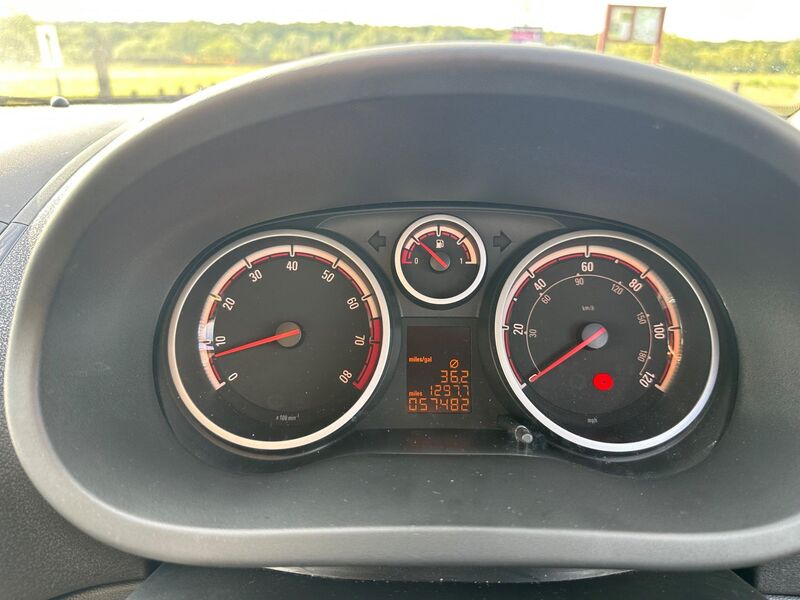 VAUXHALL CORSA