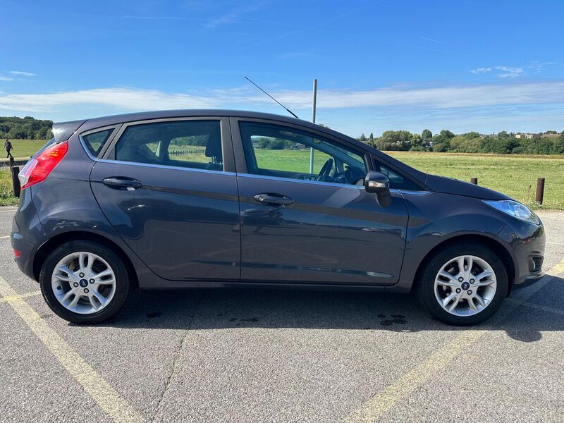 FORD FIESTA