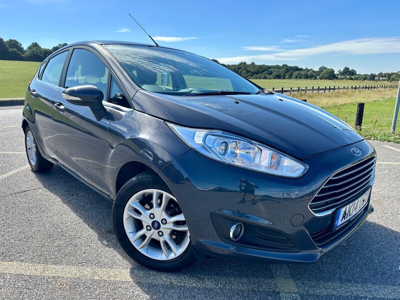 View FORD FIESTA 1.25 Zetec Euro 5 5dr