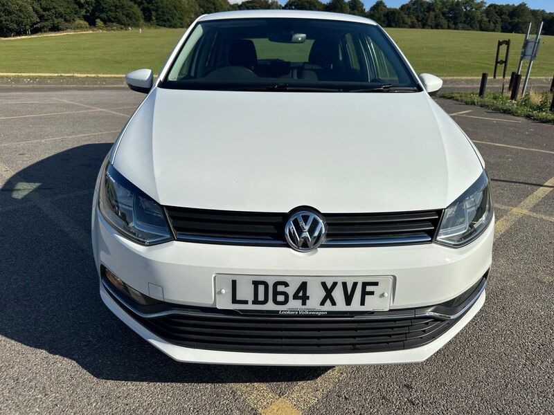 VOLKSWAGEN POLO