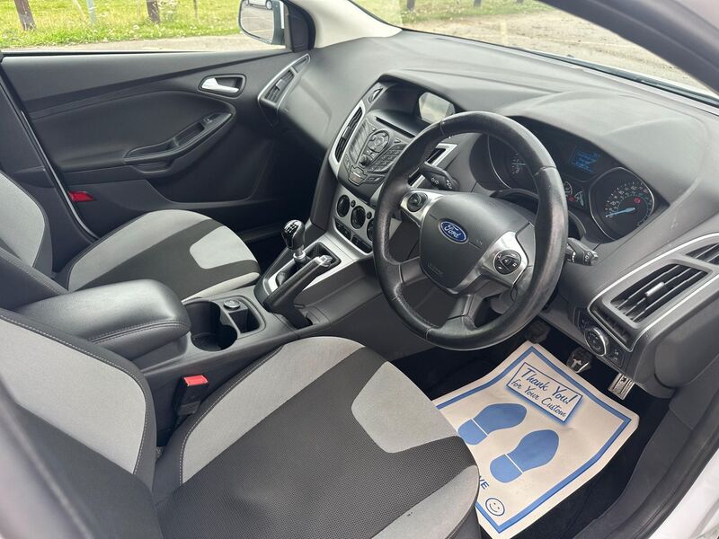 FORD FOCUS