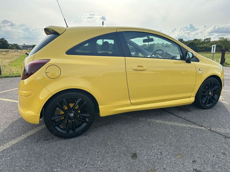 VAUXHALL CORSA