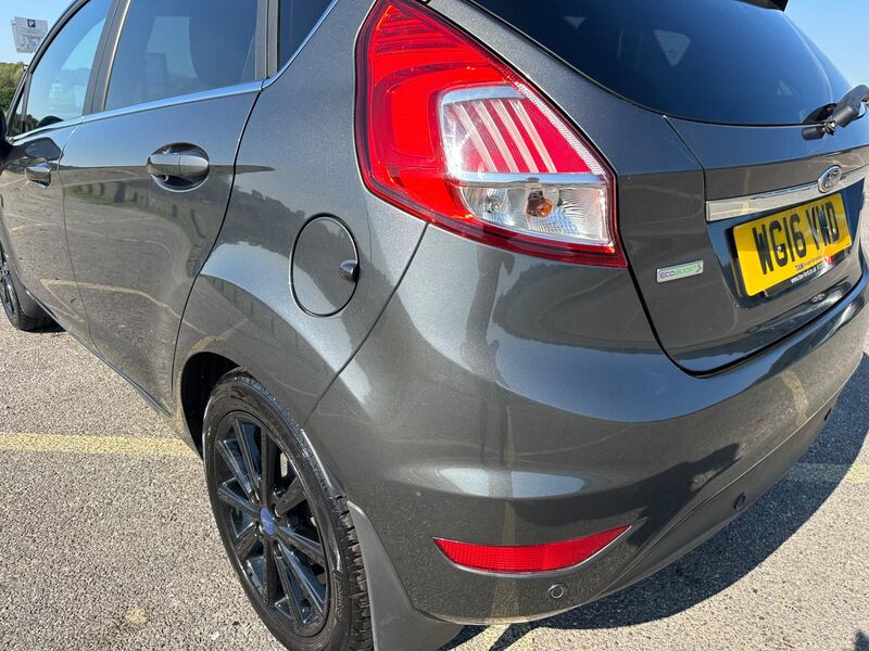 FORD FIESTA