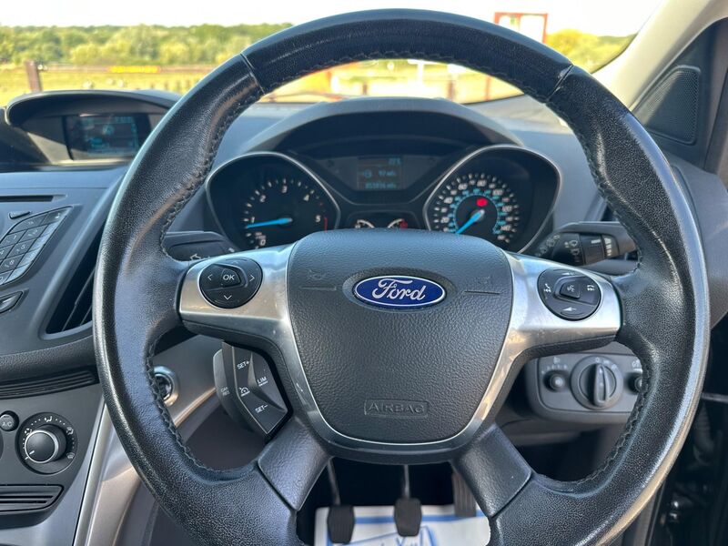 FORD KUGA