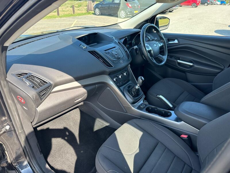 FORD KUGA